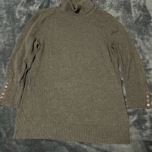 Express Women's Olive Green Turtleneck Sweater